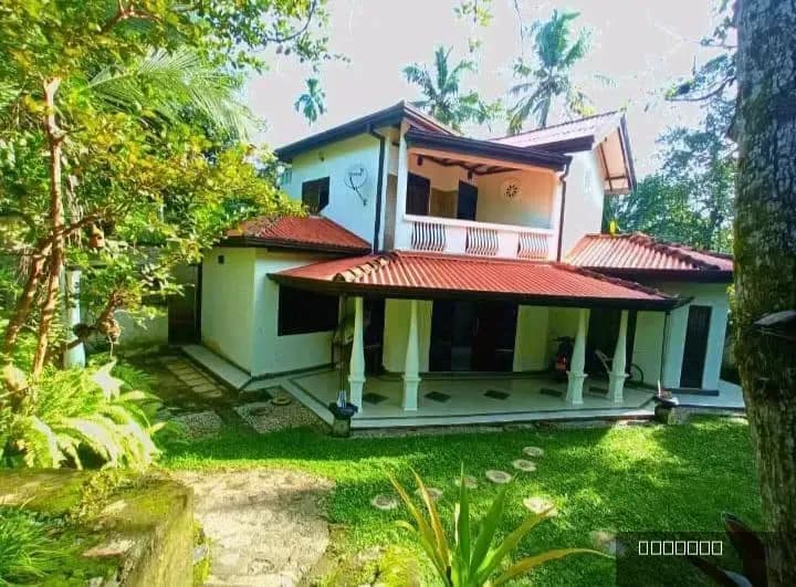 4 Bed 2 Bath House For Sale