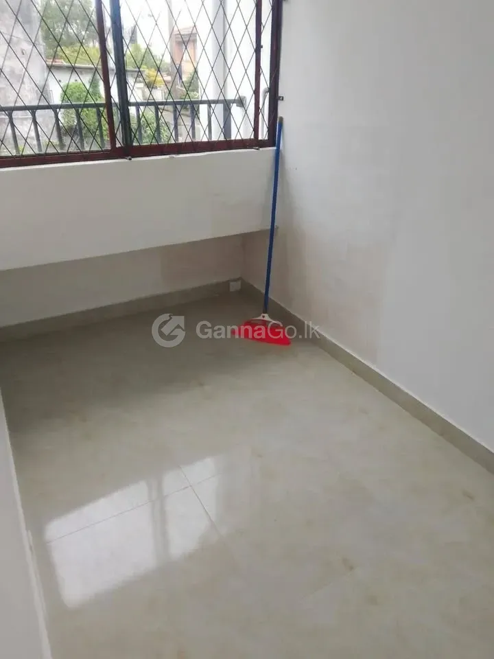 2 Bed 1 Bath House For Sale - Image 1