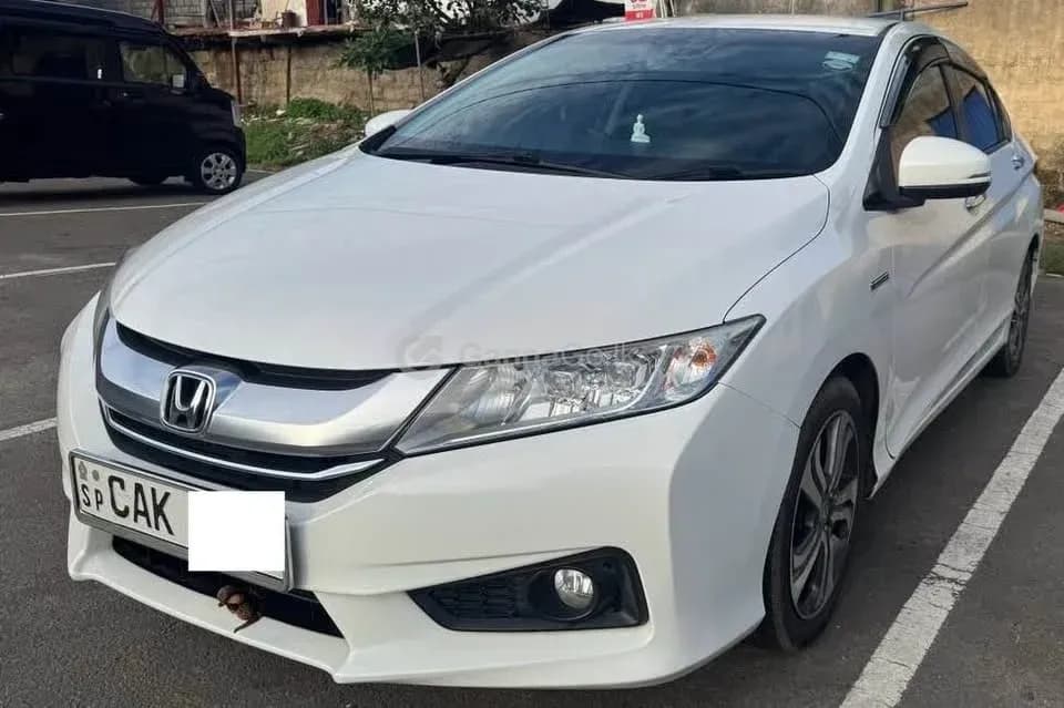 Honda Grace 2015