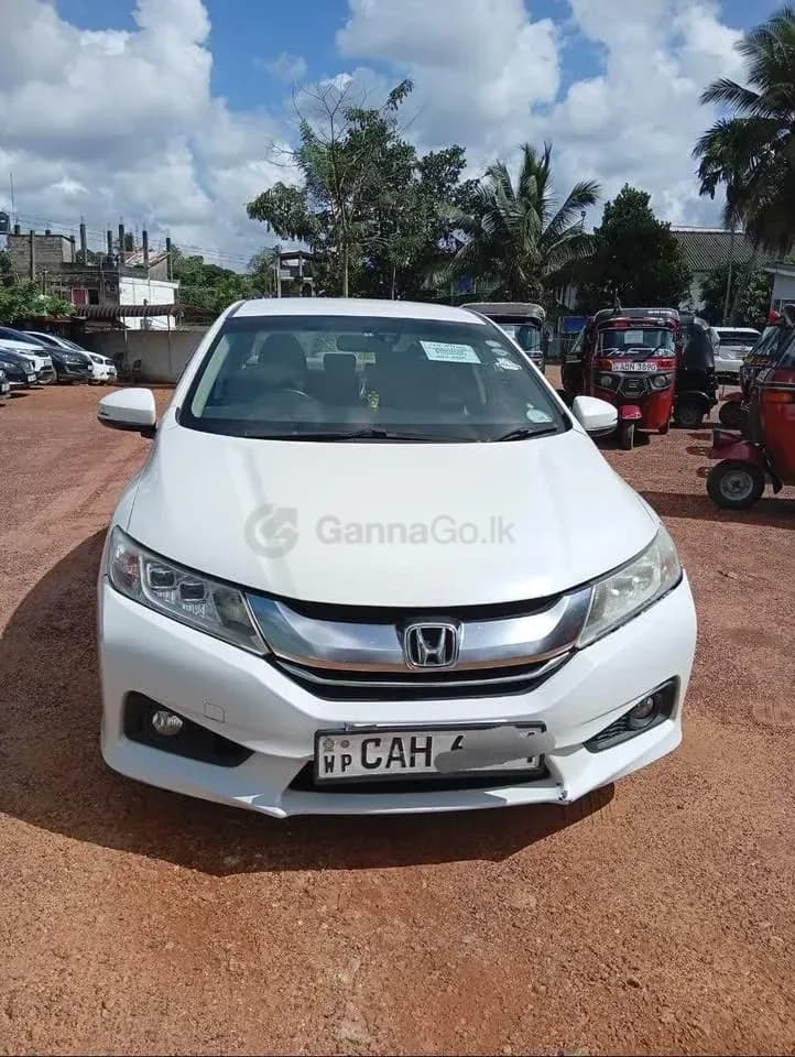 Honda Grace 2015