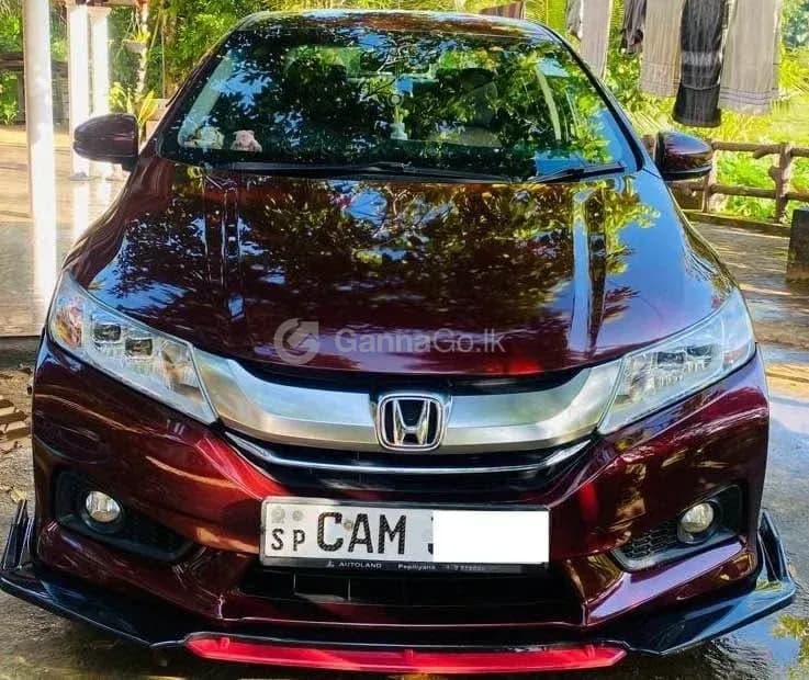 Honda Grace 2015